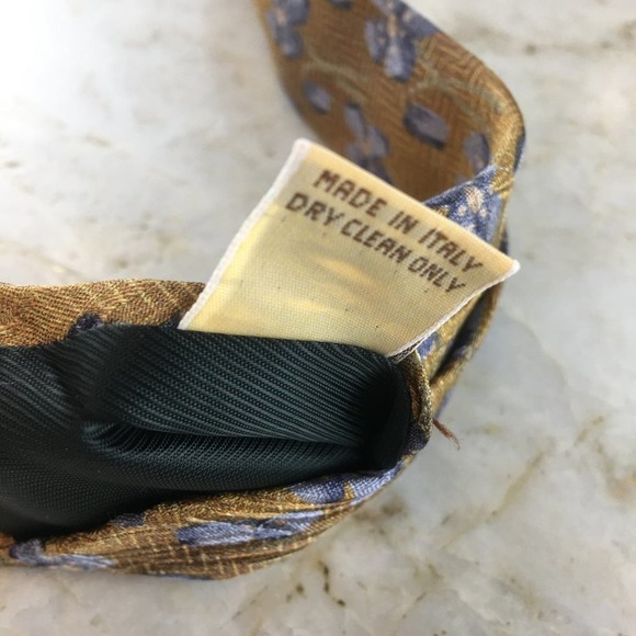 VILLA BOLGHERI Italian SILK TIE - Picture 6 of 11